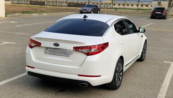 Kia Optima-16