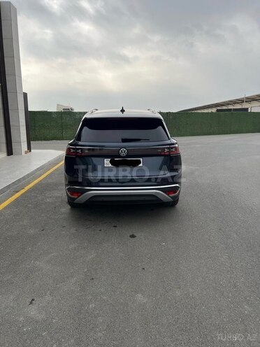 Volkswagen ID.6 Crozz-2