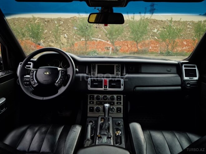 Land Rover Range Rover 2004, 271,000 km - 4.4 l - Saatlı