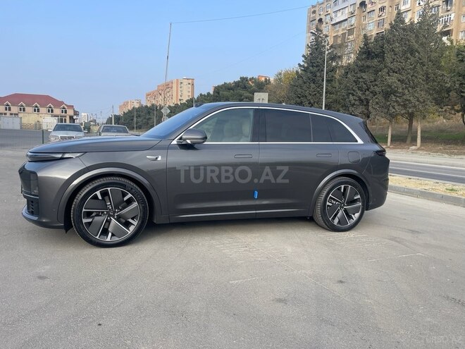 Li Auto L7-3