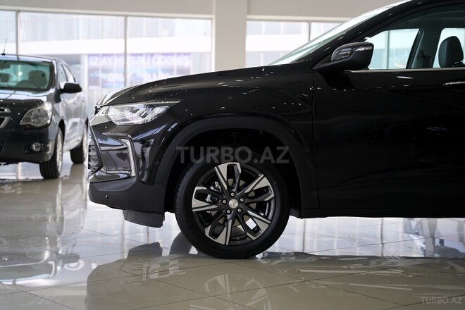Chevrolet Tracker-13