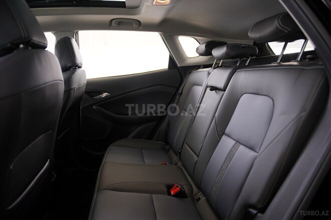 Chevrolet Tracker-10