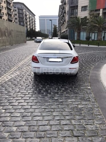 Mercedes E 220 d 2017, 187,000 km - 2.0 l - Bakı