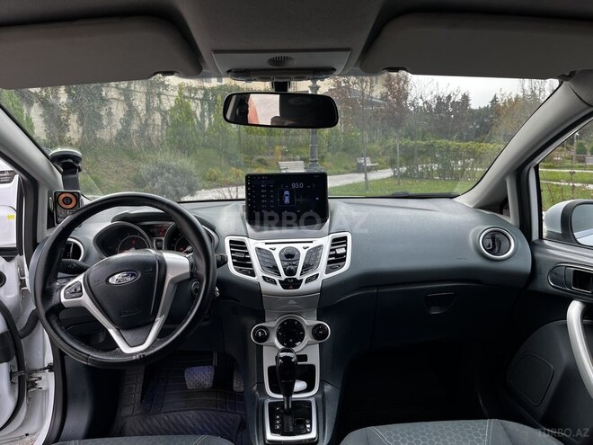 Ford Fiesta 2009, 236,000 km - 1.6 l - Bakı