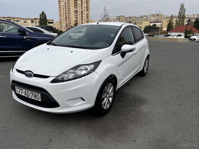 Ford Fiesta 2009, 236,000 km - 1.6 l - Bakı