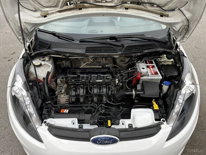 Ford Fiesta 2009, 236,000 km - 1.6 l - Bakı