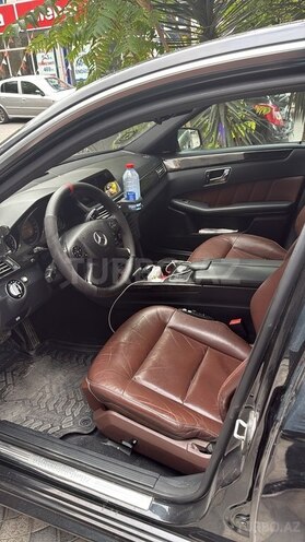Mercedes E 350 2009, 389,000 km - 3.5 l - Bakı