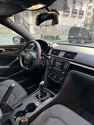 Volkswagen Passat (North America) 2017, 87,136 km - 1.8 l - Bakı