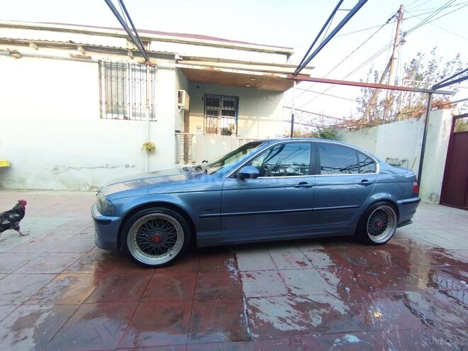 BMW 320-2