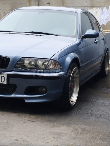 BMW 320-8