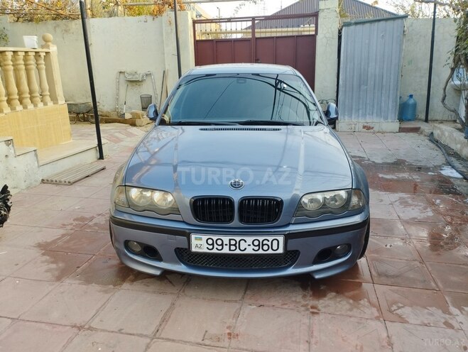 BMW 320-1