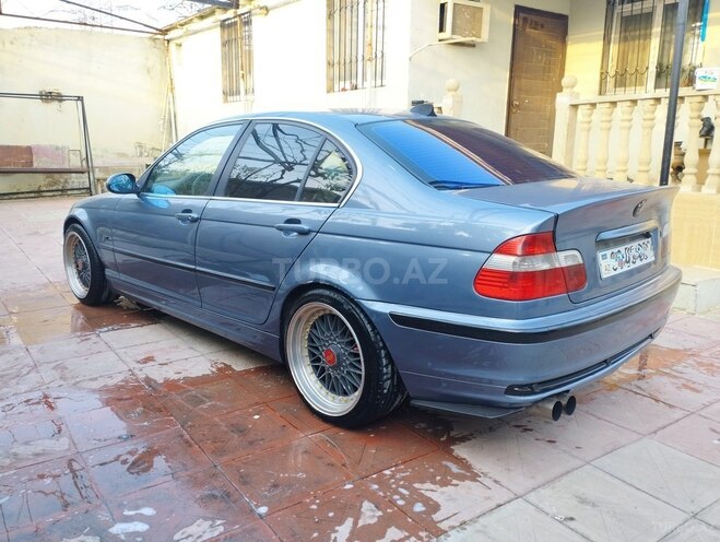 BMW 320-10