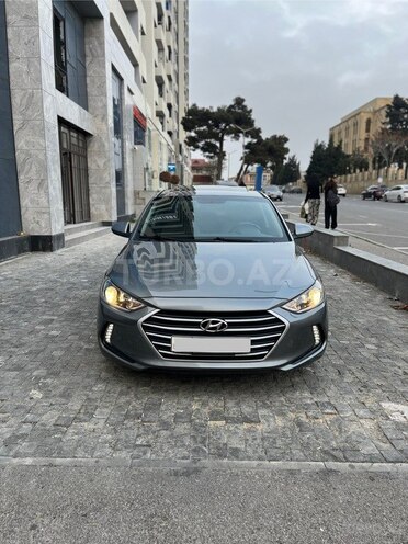 Hyundai Elantra 2018, 157,716 km - 2.0 л - Bakı