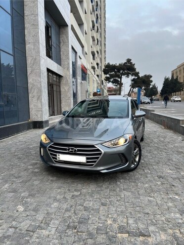 Hyundai Elantra 2018, 157,716 km - 2.0 л - Bakı
