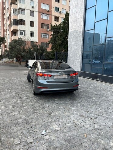 Hyundai Elantra 2018, 157,716 km - 2.0 л - Bakı