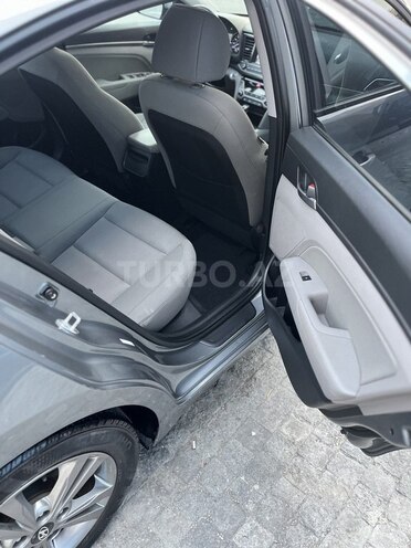 Hyundai Elantra 2018, 157,716 km - 2.0 л - Bakı