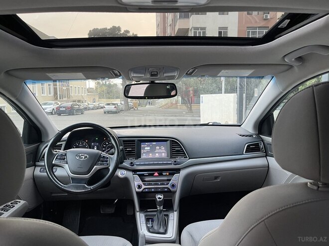 Hyundai Elantra 2018, 157,716 km - 2.0 л - Bakı