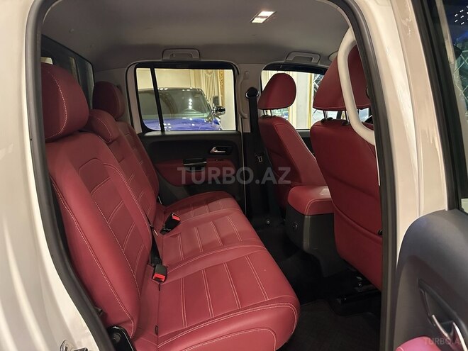 Volkswagen Amarok-12