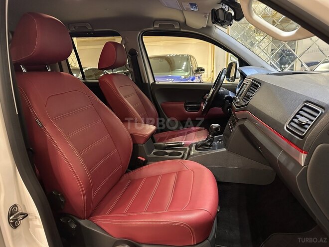 Volkswagen Amarok-11