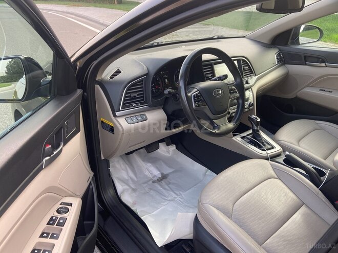 Hyundai Elantra 2017, 150,000 km - 2.0 л - Bakı