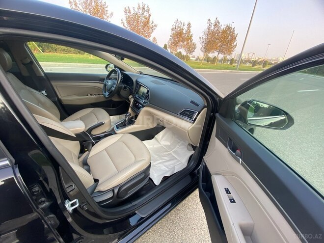 Hyundai Elantra 2017, 150,000 km - 2.0 л - Bakı