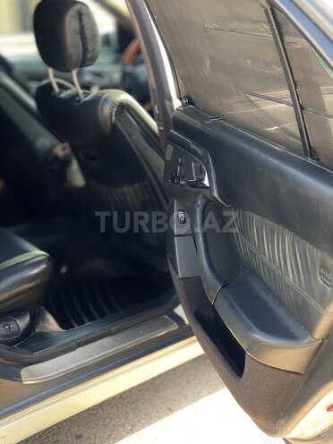 Mercedes S 320 2002, 298,000 km - 3.2 l - Bakı