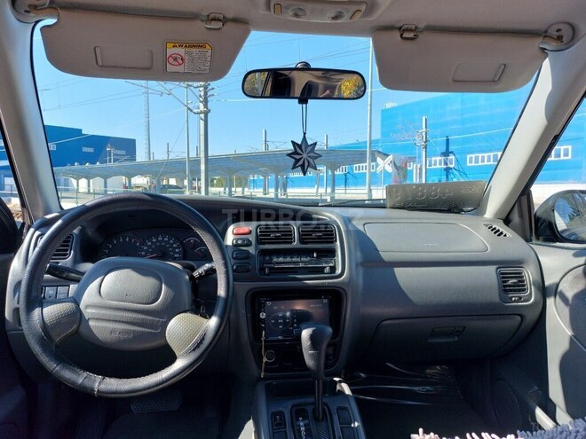 Suzuki Grand Vitara-11