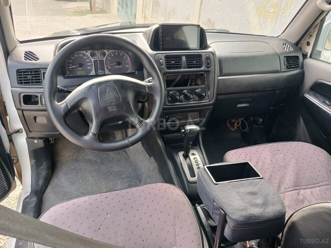 Mitsubishi Pajero io 1999, 498,000 km - 1.8 l - Bakı