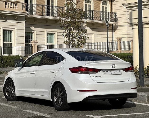 Hyundai Elantra 2017, 85,500 km - 2.0 л - Bakı