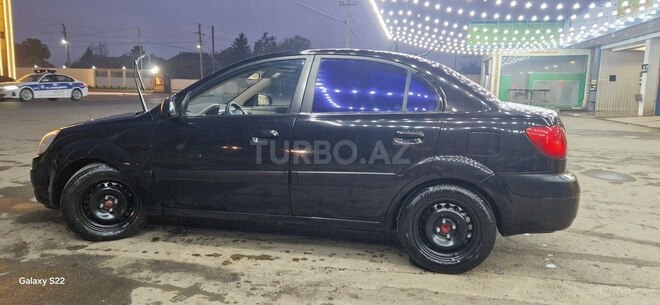 Kia Rio 2008, 380,000 km - 1.4 l - Lənkəran