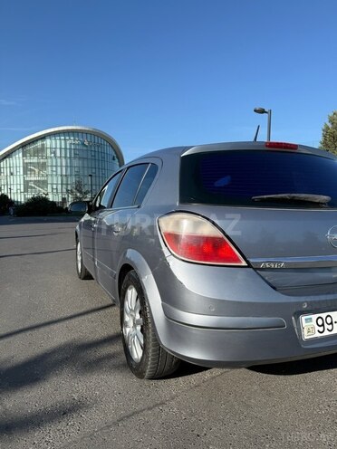 Opel Astra 2005, 286,000 km - 1.8 l - Bakı