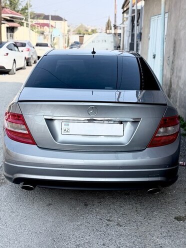 Mercedes C 250 4MATIC 2011, 320,000 km - 2.5 l - Bakı