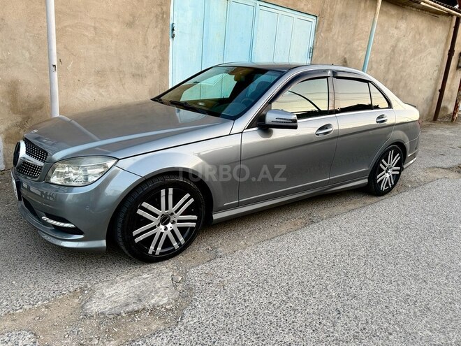 Mercedes C 250 4MATIC 2011, 320,000 km - 2.5 l - Bakı