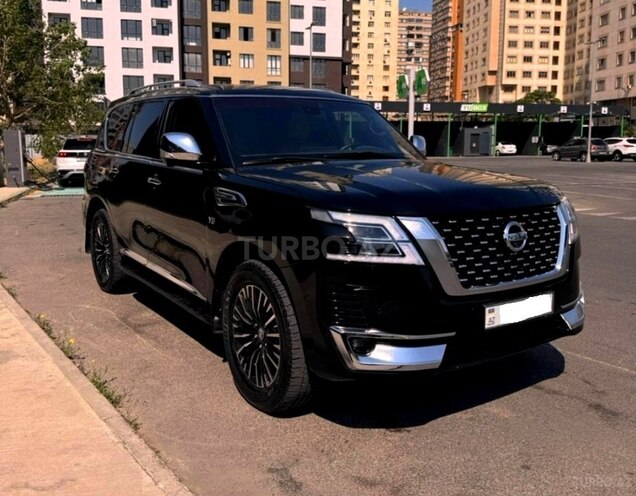 Nissan Patrol 2010, 202,000 km - 5.6 l - Bakı