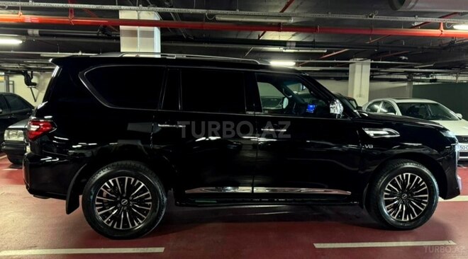 Nissan Patrol 2010, 202,000 km - 5.6 l - Bakı