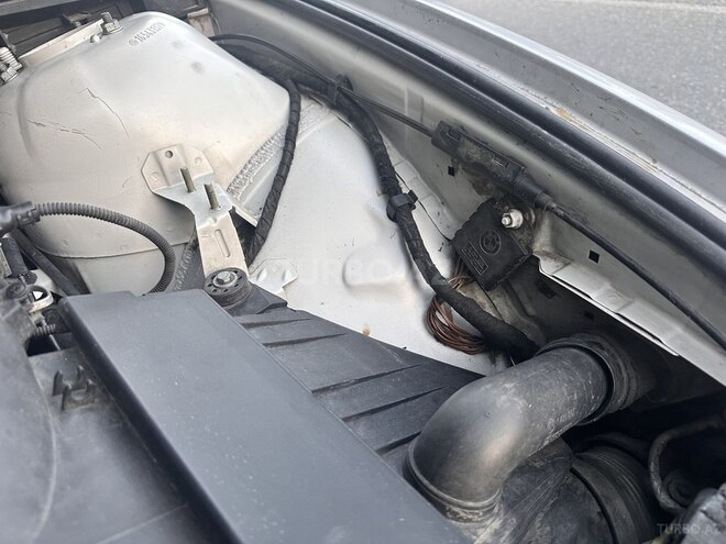 BMW 525 2003, 325,000 km - 2.5 l - Bakı