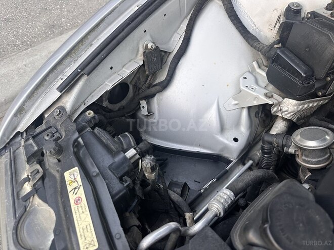 BMW 525 2003, 325,000 km - 2.5 l - Bakı