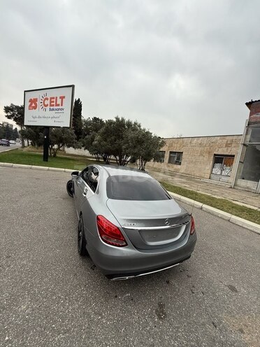 Mercedes C 300 2015, 182,000 km - 2.0 l - Bakı