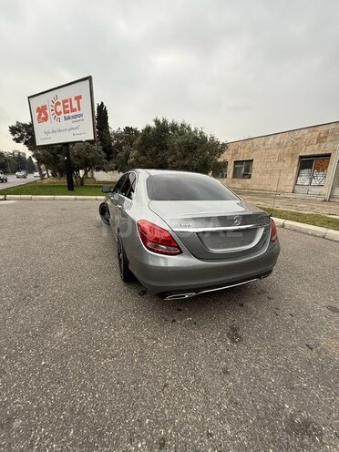 Mercedes C 300 2015, 182,000 km - 2.0 l - Bakı
