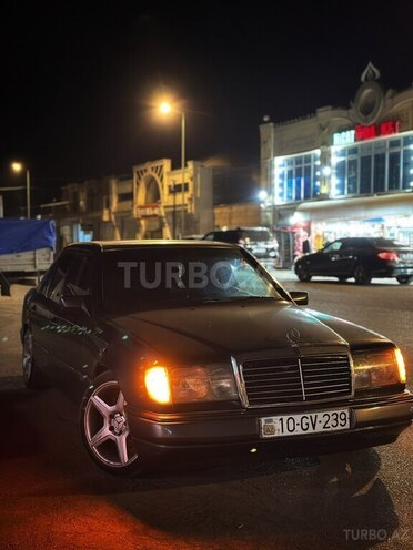 Mercedes 230 E 1990, 230,000 km - 2.3 l - Salyan