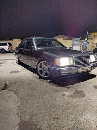 Mercedes 230 E 1990, 230,000 km - 2.3 l - Salyan
