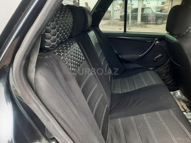 Mercedes C 220 2000, 930,717 km - 2.2 л - Salyan