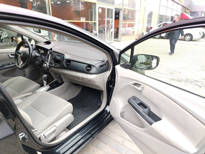 Honda Insight-19