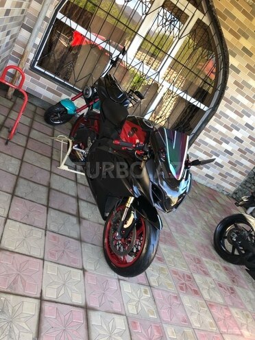 Suzuki GSX-R 1000 2009, 42,000 km - 1.0 л - Zaqatala