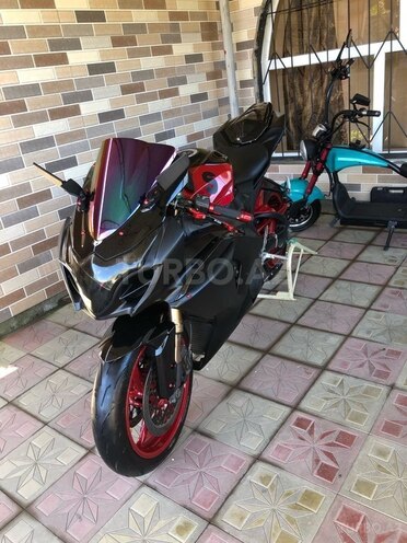 Suzuki GSX-R 1000 2009, 42,000 km - 1.0 л - Zaqatala