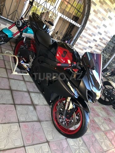 Suzuki GSX-R 1000 2009, 42,000 km - 1.0 л - Zaqatala
