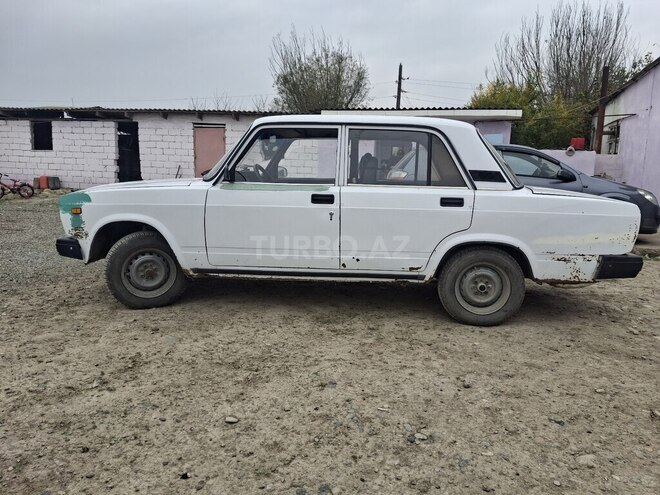 LADA (VAZ) 2107 2009, 175,000 km - 1.6 l - Neftçala