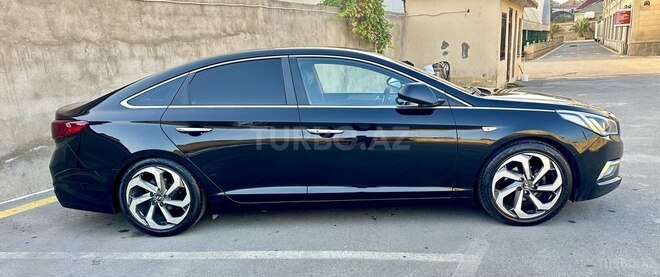 Hyundai Sonata-5