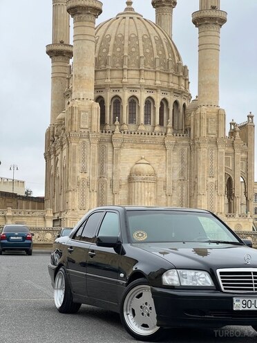 Mercedes C 200 1998, 372,482 km - 2.0 l - Qəbələ
