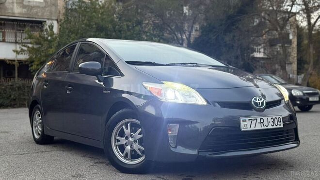 Toyota Prius 2014, 425,908 km - 1.8 л - Bakı
